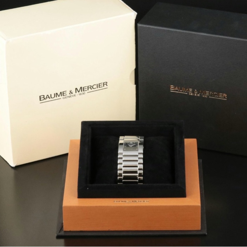 Sleek Silver Stainless Steel Watch with Rectangular Face